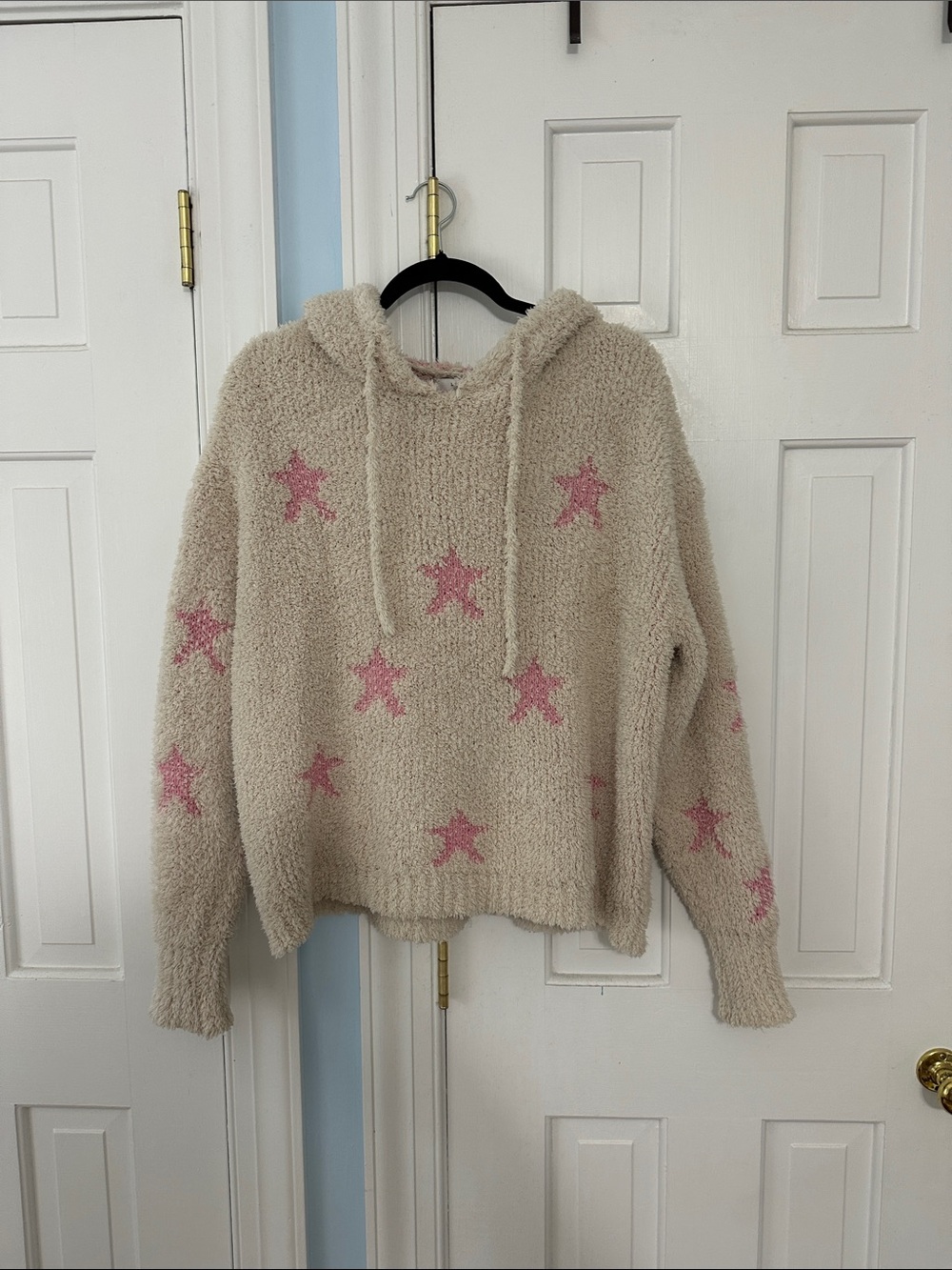 Cream Knit Hoodie Sweater with Pink Star Accents